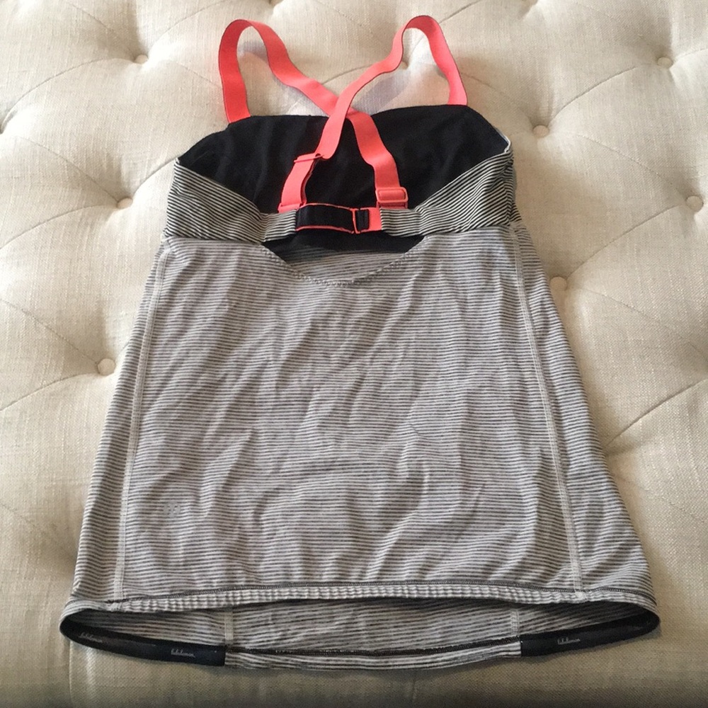 Lululemon run: catch me tank - Picture 8 of 8